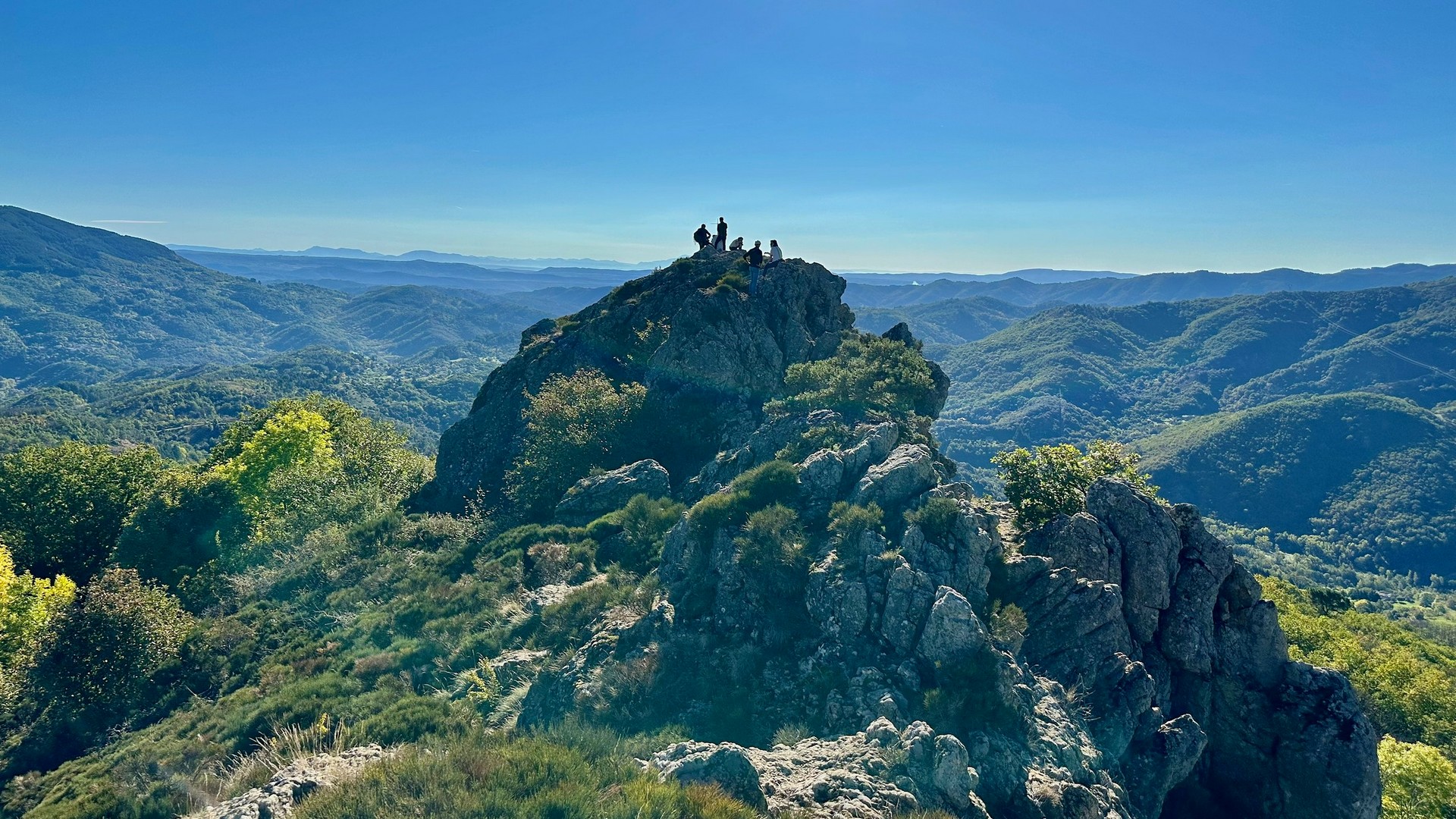 Thueyts - Panorama rocher autureyre ©sourcesetvolcans