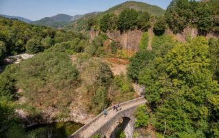 Thueyts - Randonnée Fargebelle, pont du diable et échelle de la reine ©sourcesetvolcans