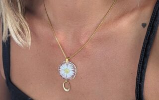 Thueyts - Libera Bijoux - Collier fleur & doré