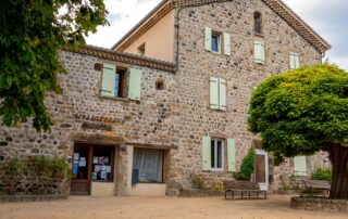 Jaujac - Bibliothèque Emilie Perre
