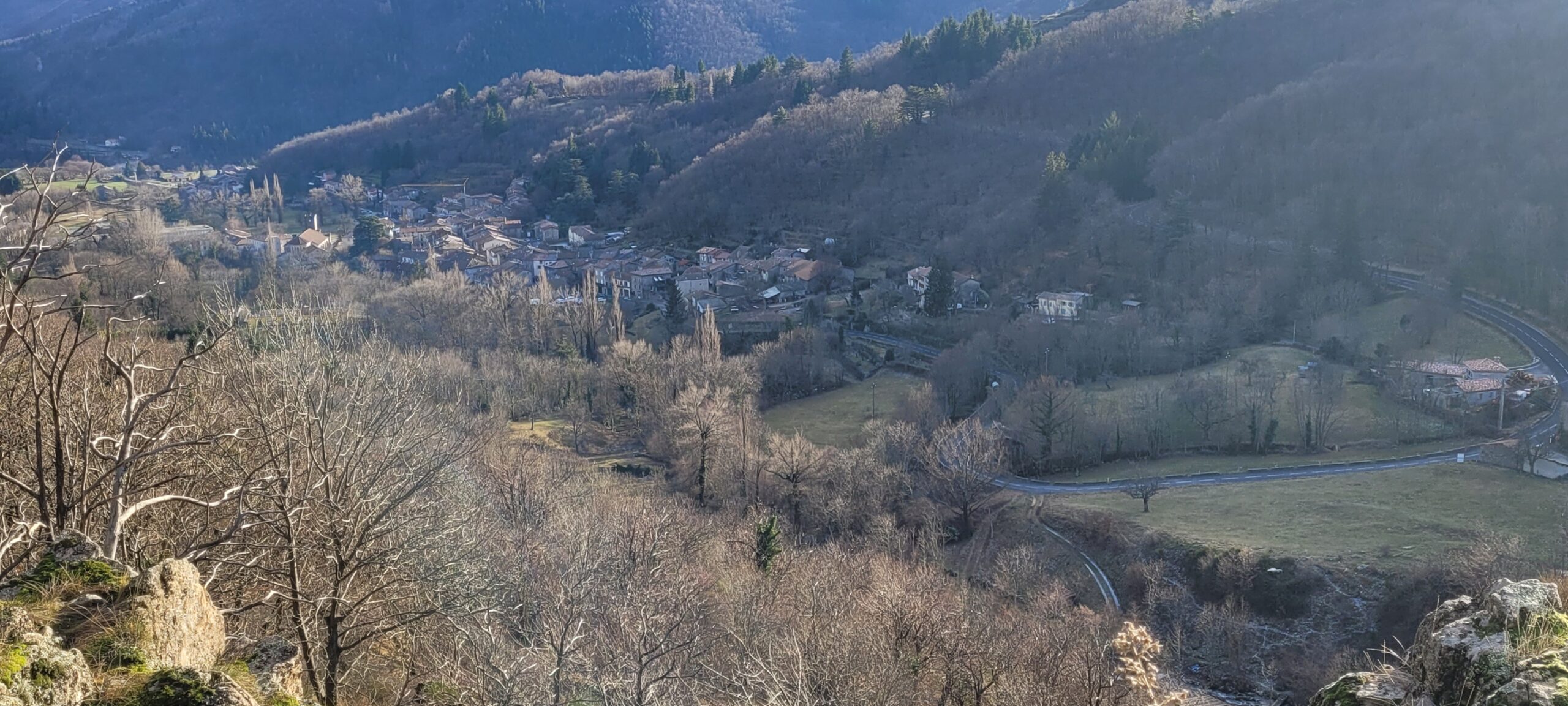 Vue de Montpezat-sous-Bauzon