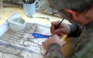 grisaille (peinture sur verre avant cuisson)