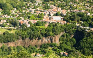 Thueyts - Le village vu de Bouchard ©S.BUGNON